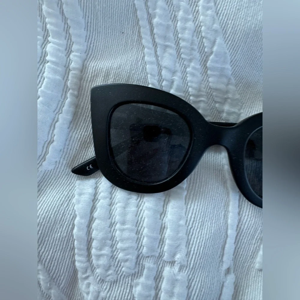 Sons & daughters sunglasses